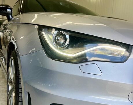 Audi A1 1.4 TFSI S line Style Edition Euro 5 (s/s) 3dr 18