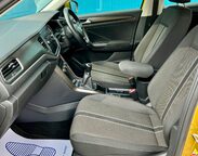 Volkswagen T-Roc 1.0 TSI SE Euro 6 (s/s) 5dr 35