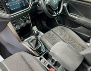 Volkswagen T-Roc 1.0 TSI SE Euro 6 (s/s) 5dr 40