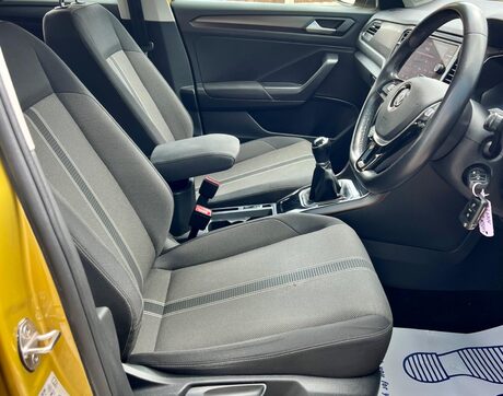 Volkswagen T-Roc 1.0 TSI SE Euro 6 (s/s) 5dr 38