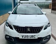 Peugeot 2008 1.2 PureTech Allure Premium Euro 6 (s/s) 5dr 10