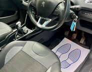 Peugeot 2008 1.2 PureTech Allure Premium Euro 6 (s/s) 5dr 30
