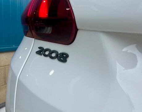 Peugeot 2008 1.2 PureTech Allure Premium Euro 6 (s/s) 5dr 25