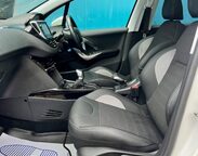 Peugeot 2008 1.2 PureTech Allure Premium Euro 6 (s/s) 5dr 31