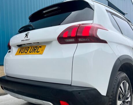 Peugeot 2008 1.2 PureTech Allure Premium Euro 6 (s/s) 5dr 21