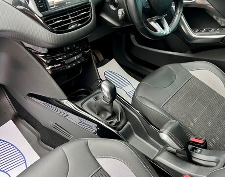 Peugeot 2008 1.2 PureTech Allure Premium Euro 6 (s/s) 5dr 29
