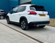 Peugeot 2008 1.2 PureTech Allure Premium Euro 6 (s/s) 5dr 17