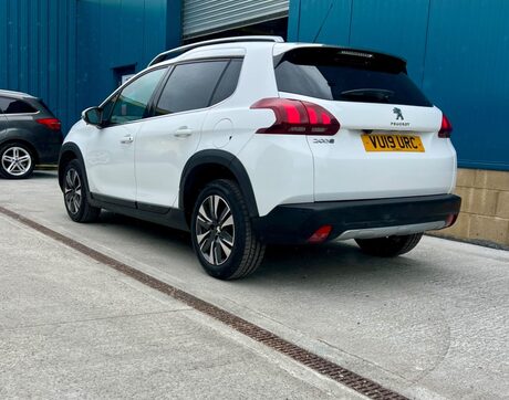 Peugeot 2008 1.2 PureTech Allure Premium Euro 6 (s/s) 5dr 17