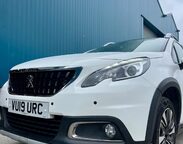 Peugeot 2008 1.2 PureTech Allure Premium Euro 6 (s/s) 5dr 23