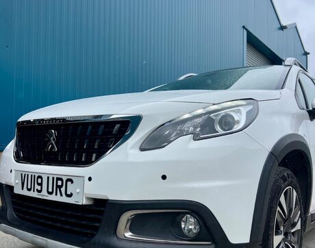 Peugeot 2008 1.2 PureTech Allure Premium Euro 6 (s/s) 5dr 23