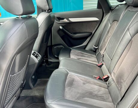 Audi Q3 2.0 TDI SE S Tronic quattro Euro 5 (s/s) 5dr 44