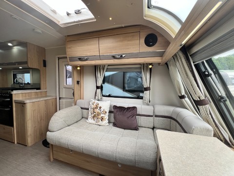 Elddis Crusader Tempest EB  14