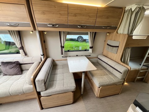 Elddis Crusader Tempest EB  16