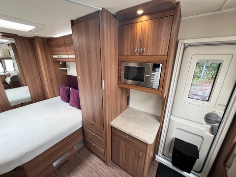 Elddis Affinity 554  19