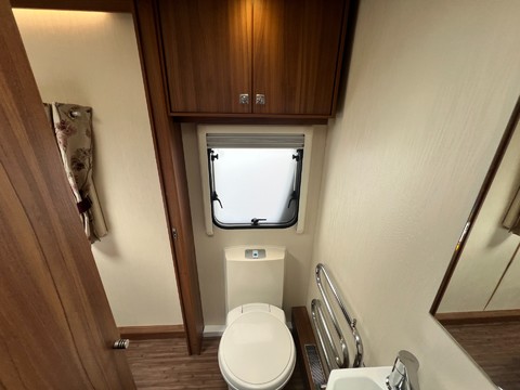 Elddis Affinity 554  24