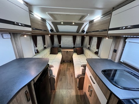 Coachman Pastiche 460/2 24