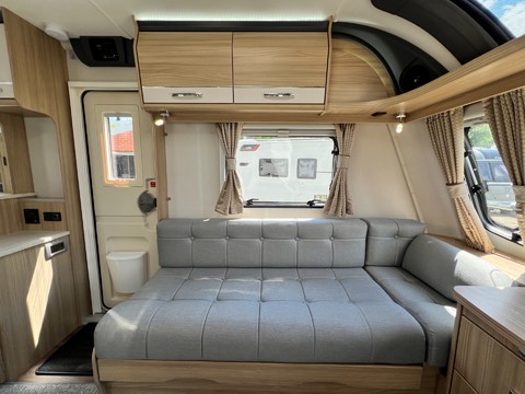 Coachman Vision Plus 630 23