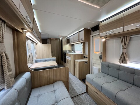 Coachman Vision Plus 630 36