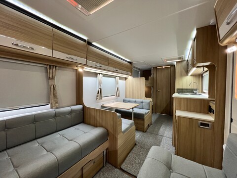 Coachman Vision Plus 630 36