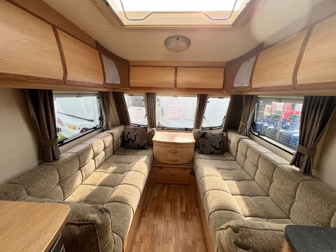 Coachman Amara 450 14