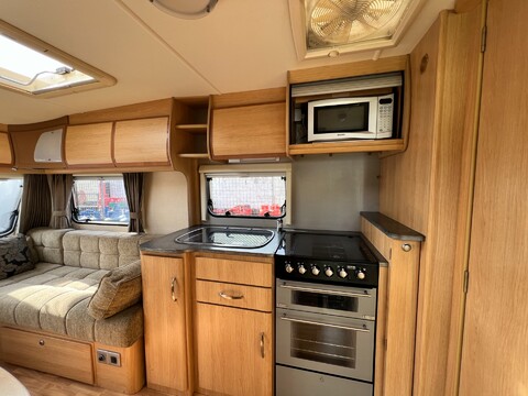 Coachman Amara 450 19