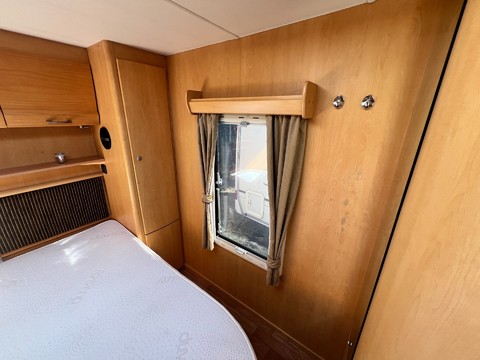 Elddis Crusader Cyclone   25