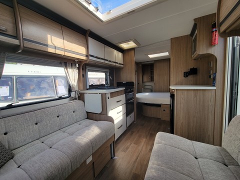 Coachman VIP 575 16