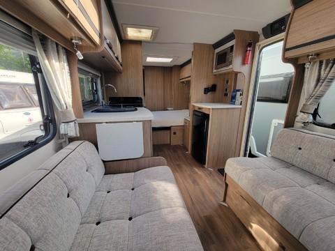 Coachman VIP 575 17