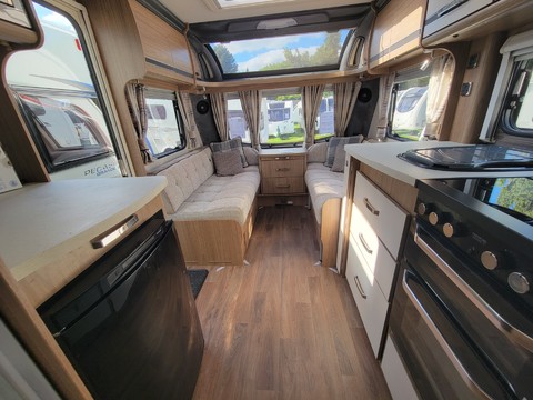 Coachman VIP 575 23