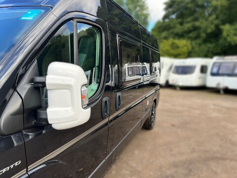 Auto-Trail Expedition 66  10