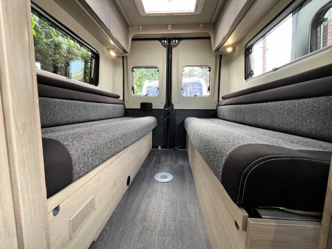 Auto-Trail Expedition 66  16