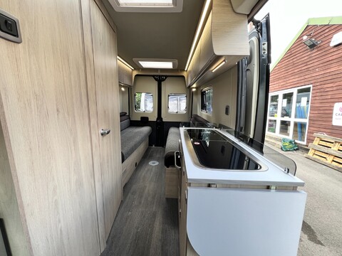 Auto-Trail Expedition 66  20