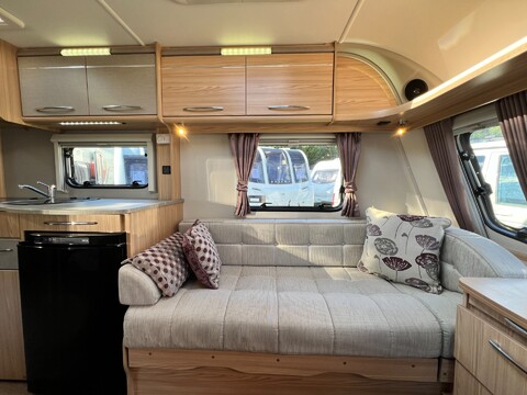 Coachman Vision 580 Design Edition 15