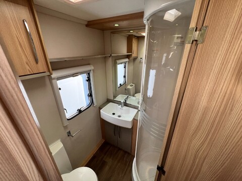 Coachman Vision 580 Design Edition 23