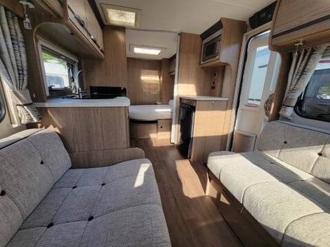 Coachman VIP 575 16