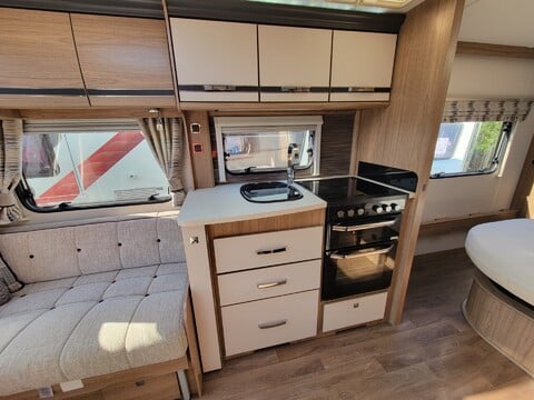 Coachman VIP 575 17