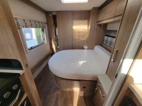 Coachman VIP 575 19