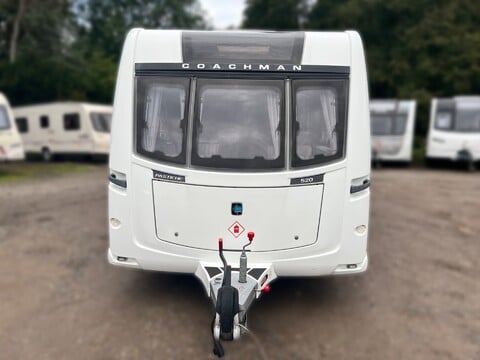 Coachman Pastiche 520 5