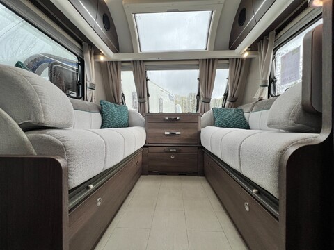 Elddis Affinity  550 11