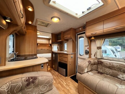 Coachman VIP 535 19