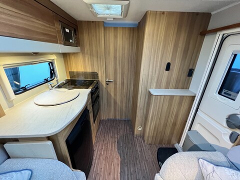 Elddis Avante 550 Chatsworth Special Edition  19