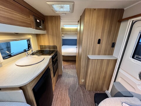 Elddis Avante 550 Chatsworth Special Edition  31