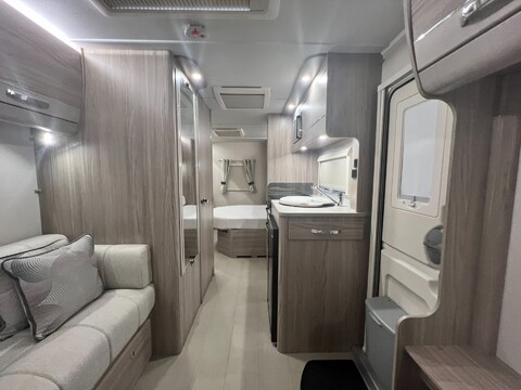 Elddis Avante 454  35