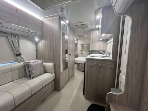 Elddis Avante 454  36