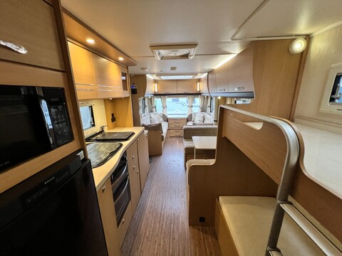 Elddis Crusader Tempest  28