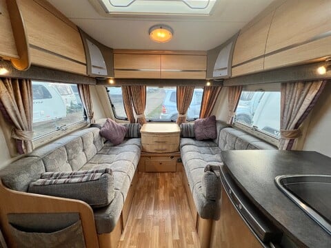 Coachman Pastiche 560/4 14