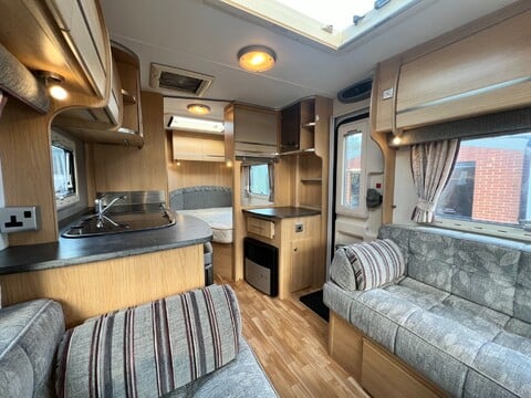 Coachman Pastiche 560/4 19