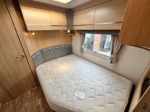 Coachman Pastiche 560/4 23