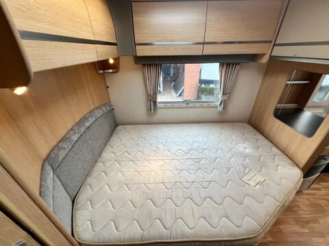 Coachman Pastiche 560/4 24