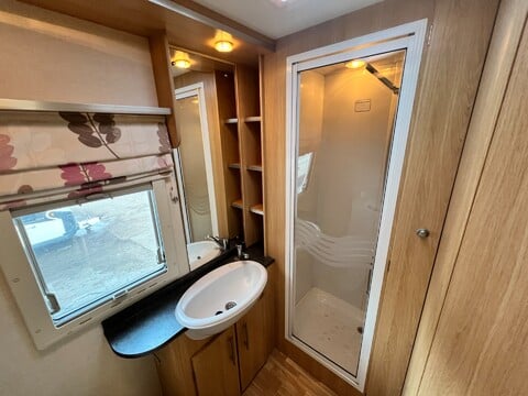 Coachman Pastiche 560/4 28